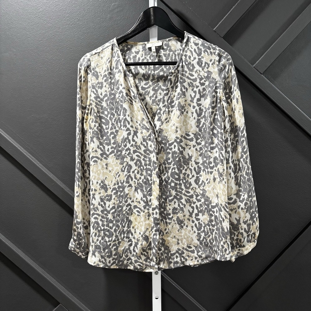 Joie Silk Leopard Print Blouse Womens Size XS Gray Beige Long Sleeve V Neck